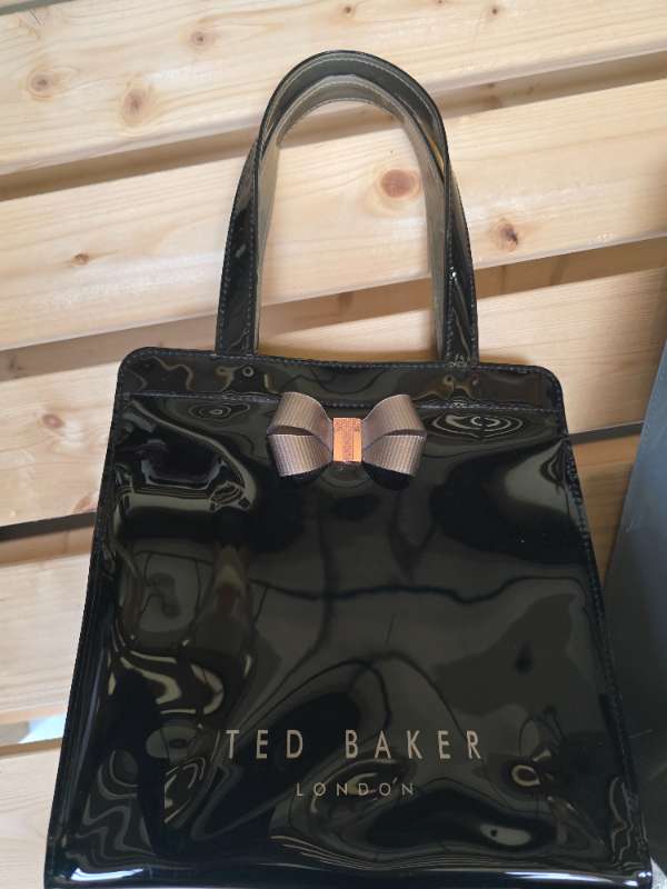 Ted Baker svört minni
