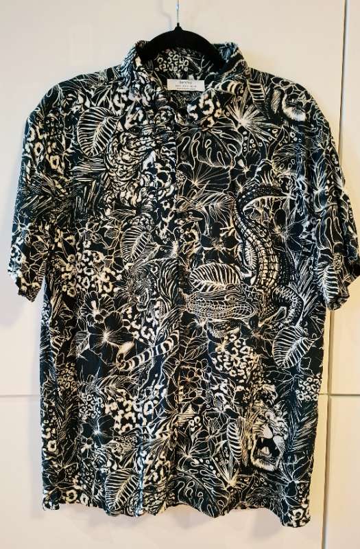 Stutterma skyrta (Bershka), svört, hvít, drapp