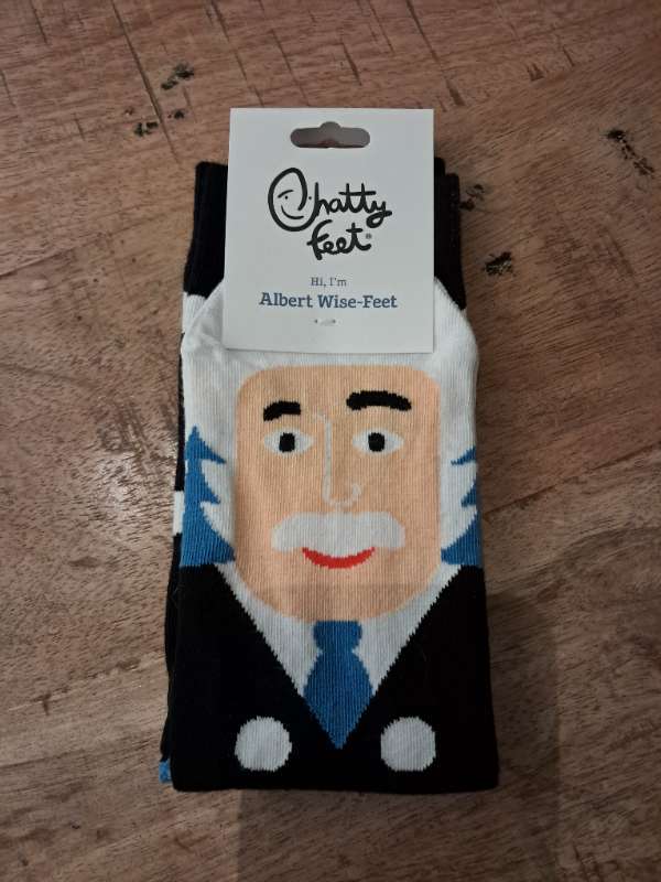 S Chatty feet