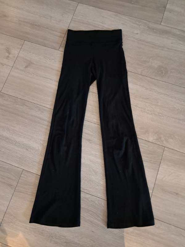 N BERSHKA joggingbuxur svartar