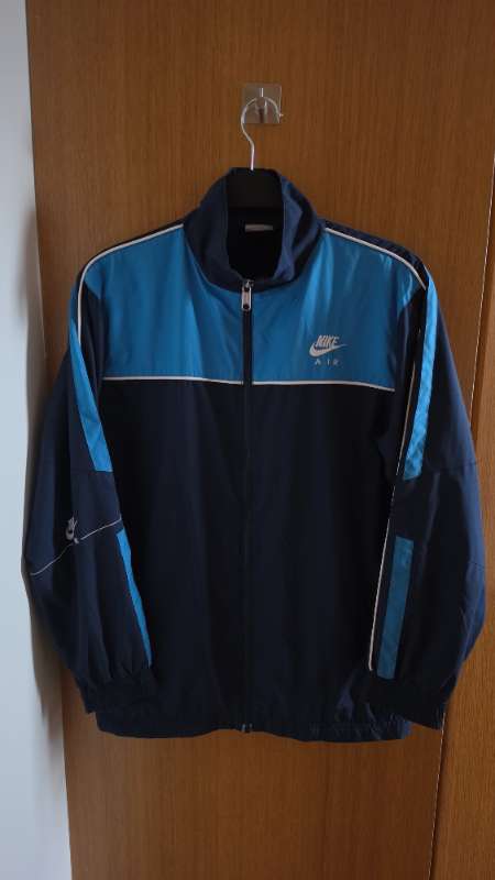 NIKE léttur jakki/peysa rennd blá