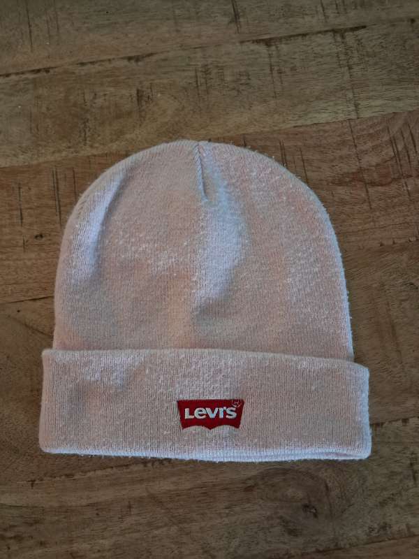 E Levi's húfa bleik