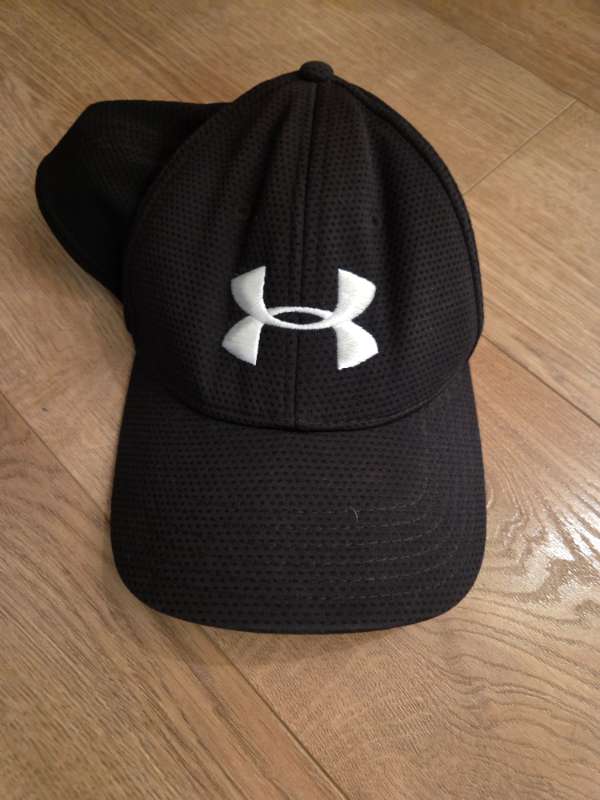Derri under armor