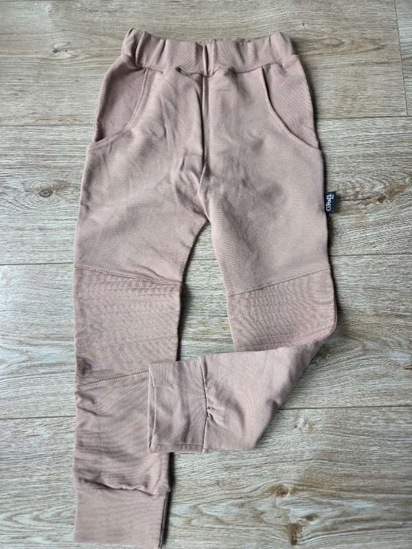 Ónotaðar buxur úr Cornelli kids