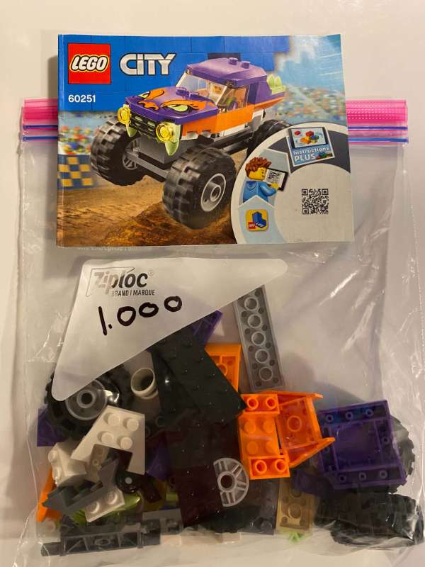 Lego jeppi 60251