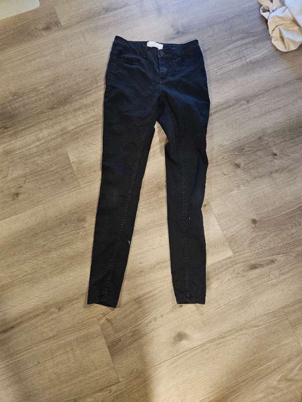 Svartar gallabuxur EÞC