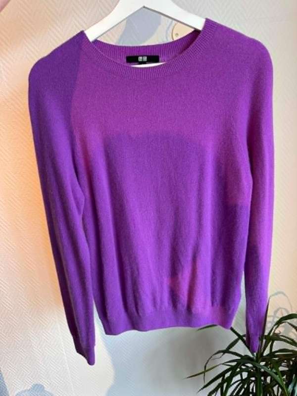 Uniqlo peysa (100% cashmire)