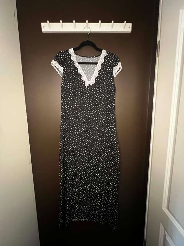 Polka Dot Kjóll
