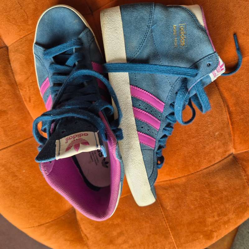 Adidas skór