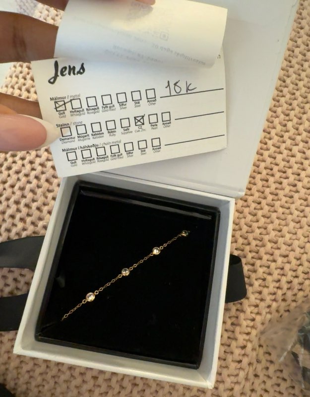 Jens Gull armband með steinum