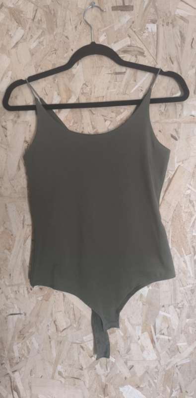 Græn samfella st. M