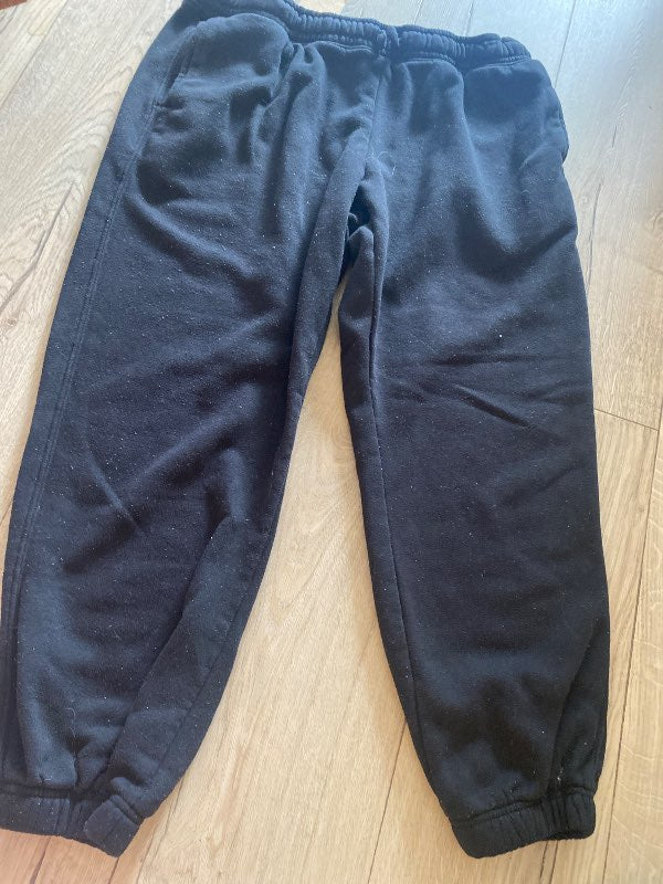Svartar joggingbuxur