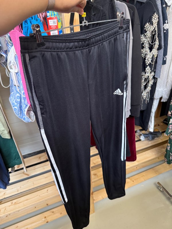 Adidas buxur a