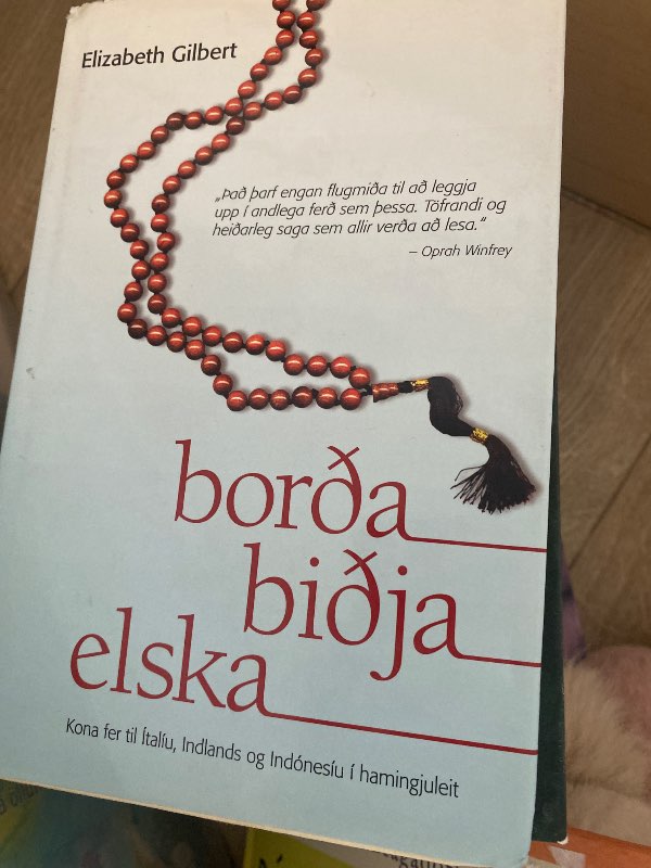 Borða biðja elska bók