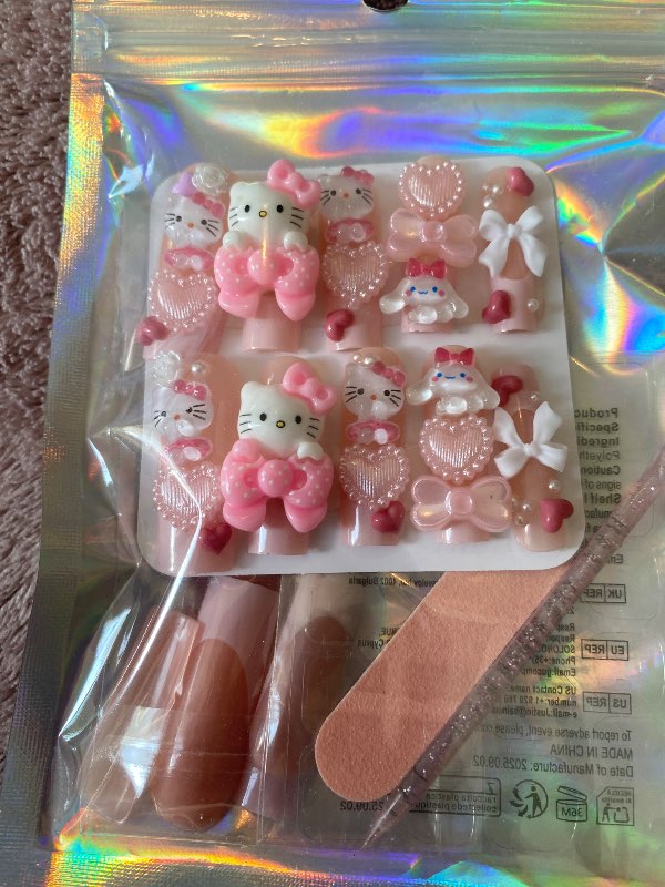 Stórar press on Hello Kitty neglur