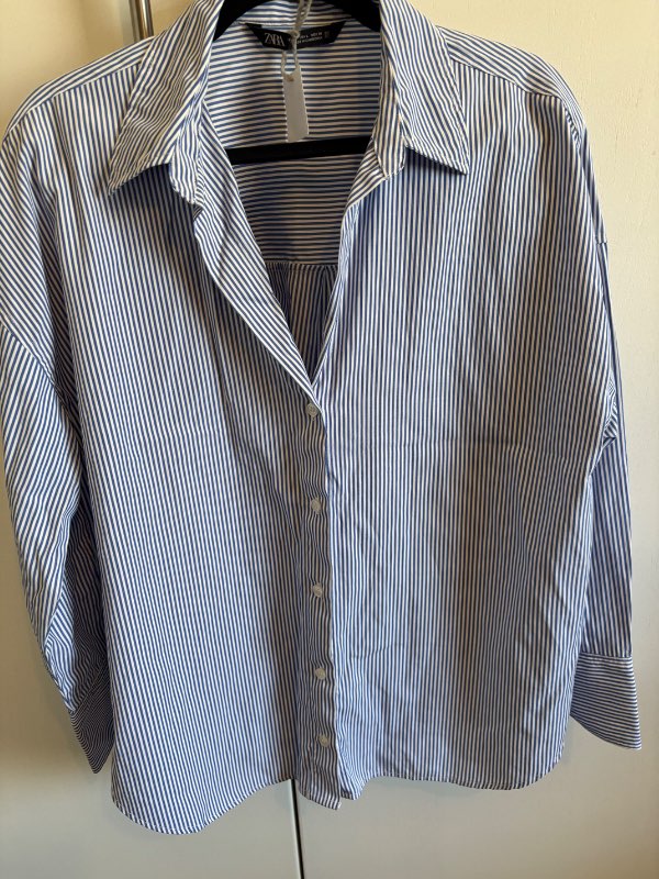 Blá röndótt skyrta Zara