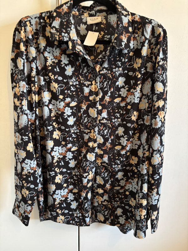 Blá blómaskyrta Vila