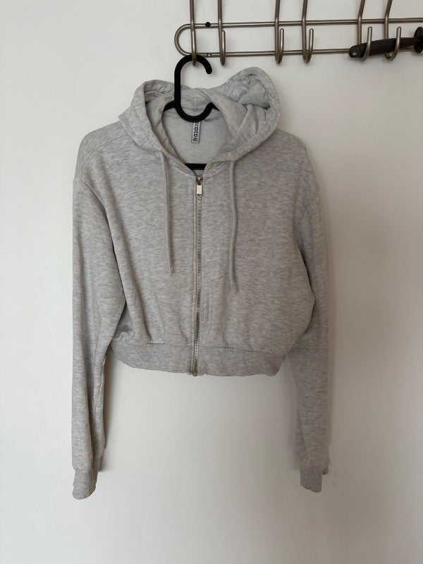 H&M rennd stutt hettupeysa
