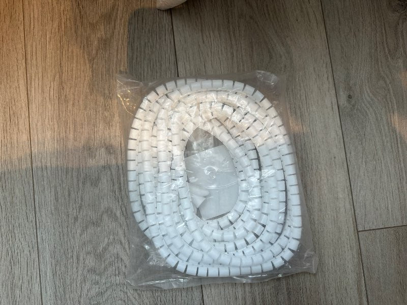 Langt til að fela snúrur nýtt