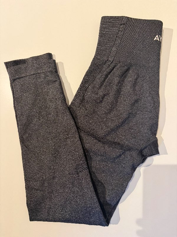 Dökkgráar Abyl íþróttabuxur