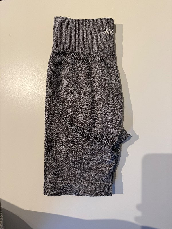 Gráar Abyl íþrótta stuttbuxur