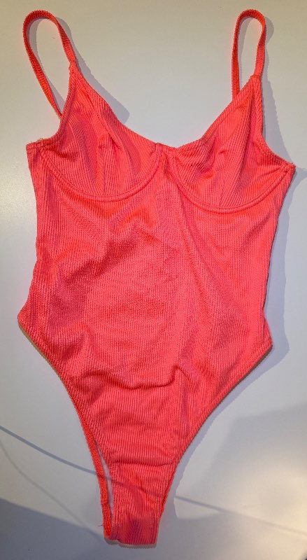 Coral bleikur sundbolur