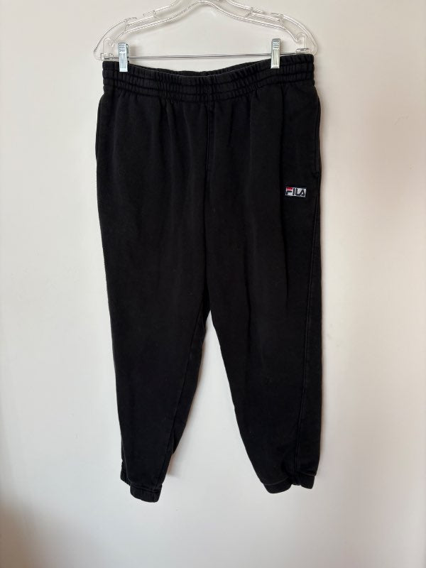 Fila svartar buxur