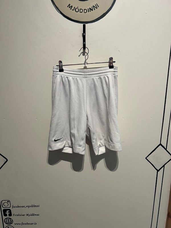 Nike hvítar stuttbuxur
