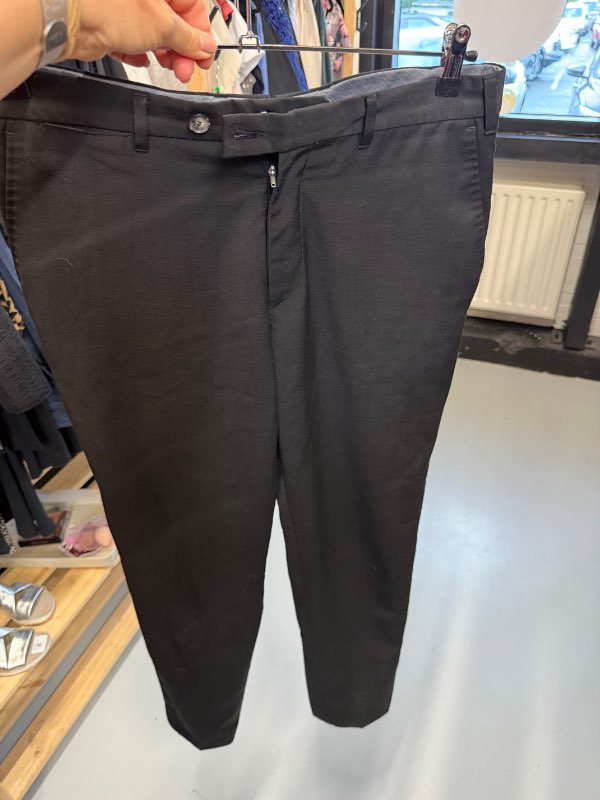 Jakkafatabuxur Atelier Garður