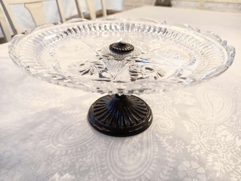 Ekta kristal kökudiskur á fæti