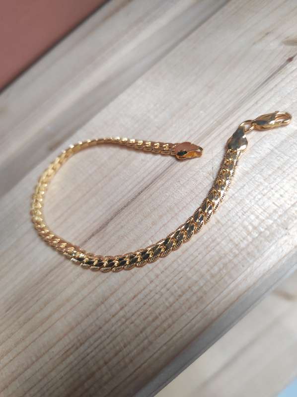 Armband laeknistali