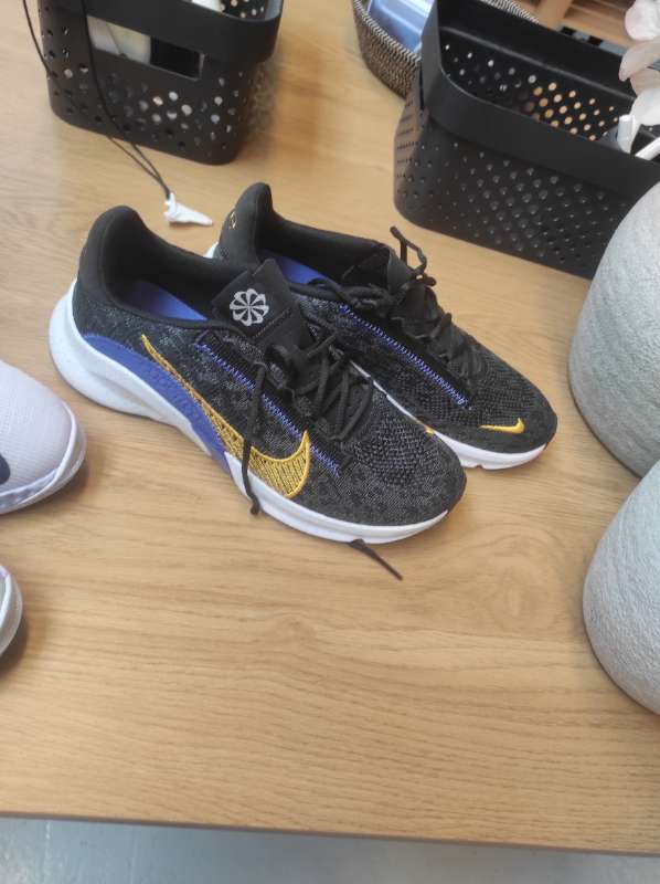 Nike skór nýt 38,5 en pása 37,5