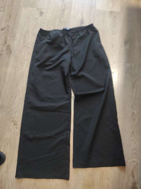 Svart buxur L