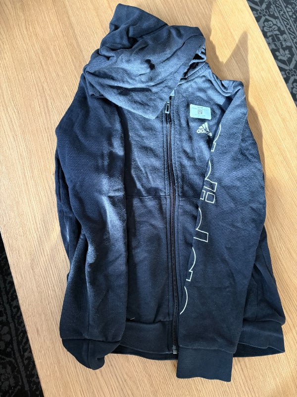 Adidas pettupeysa svört