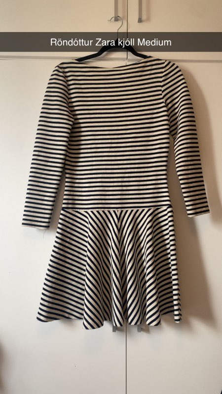 Zara röndóttur kjóll