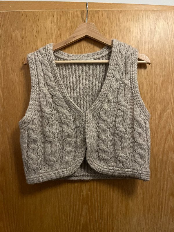 heklað vesti með hnöppum - beige