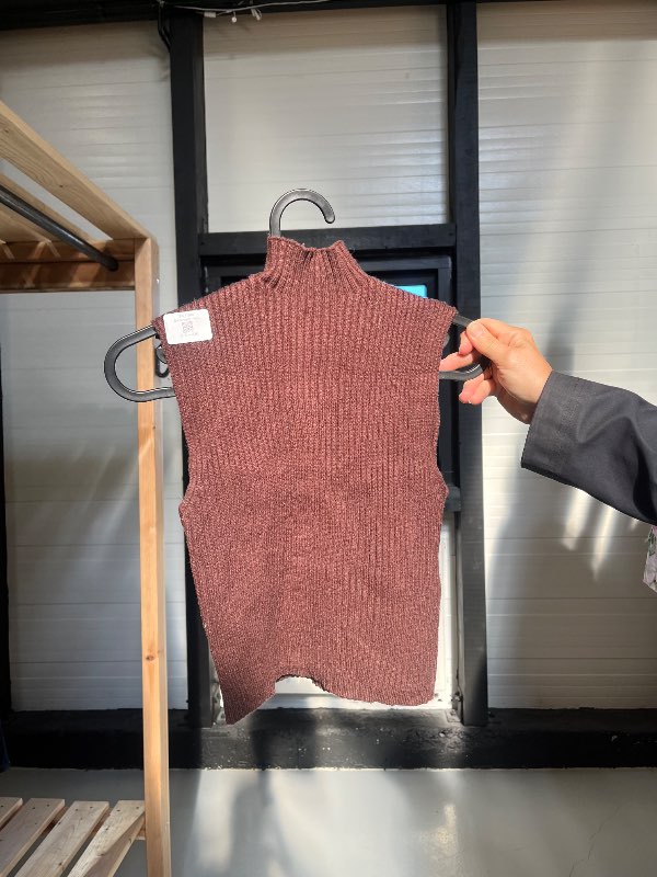Brúnt vesti - knit