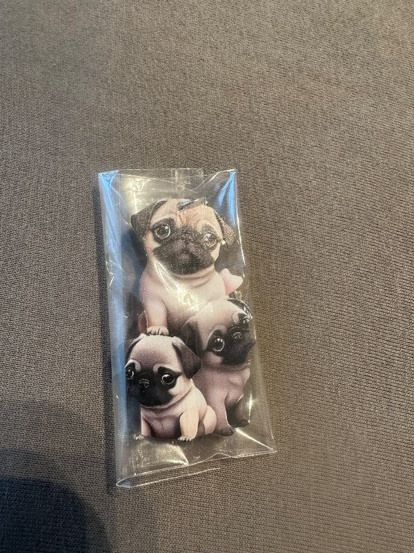 3 pug lyklakippa