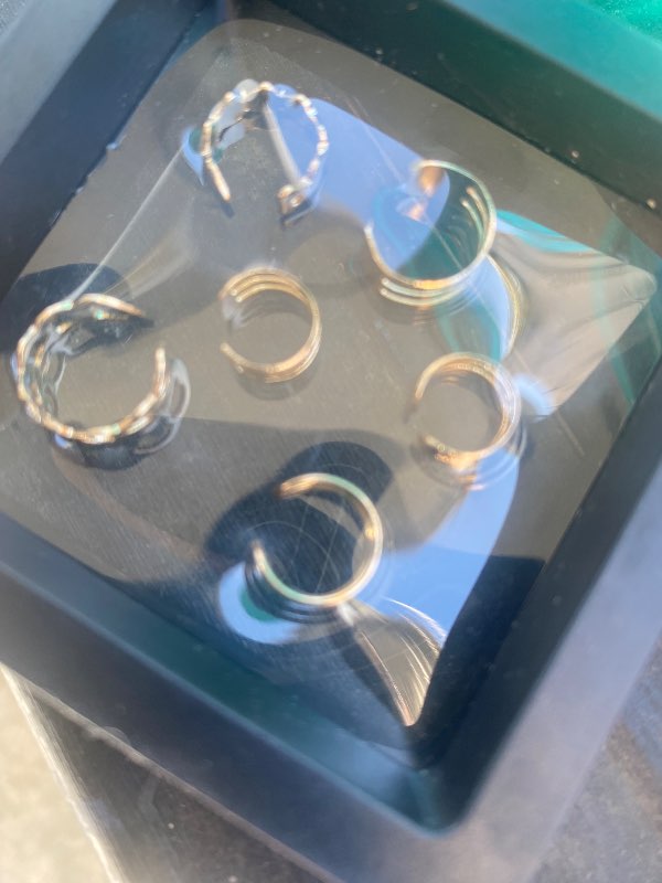 Ear cuffs gyllt