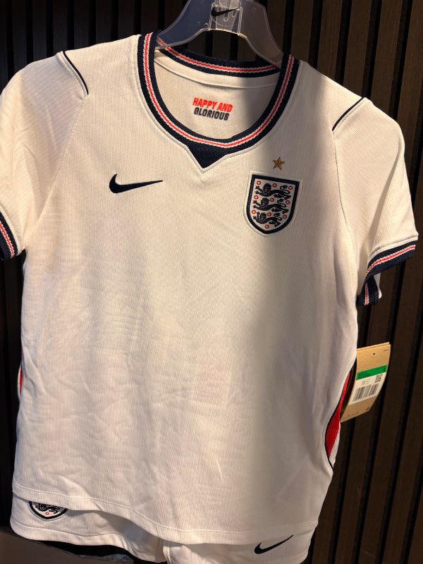 NIKE Barnasett England home
