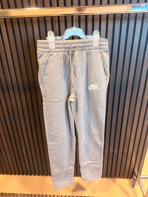 NIKE club buxur gráar