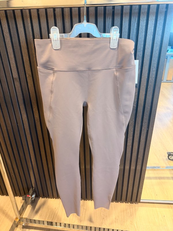 NIKE Universa leggings brúnar