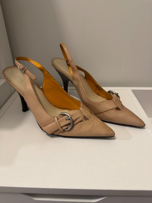 Nine West nude slingback