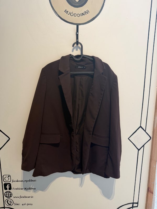 Brúnn blazer