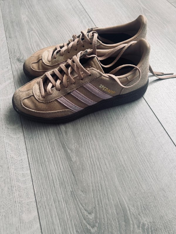 Adidas ljosir