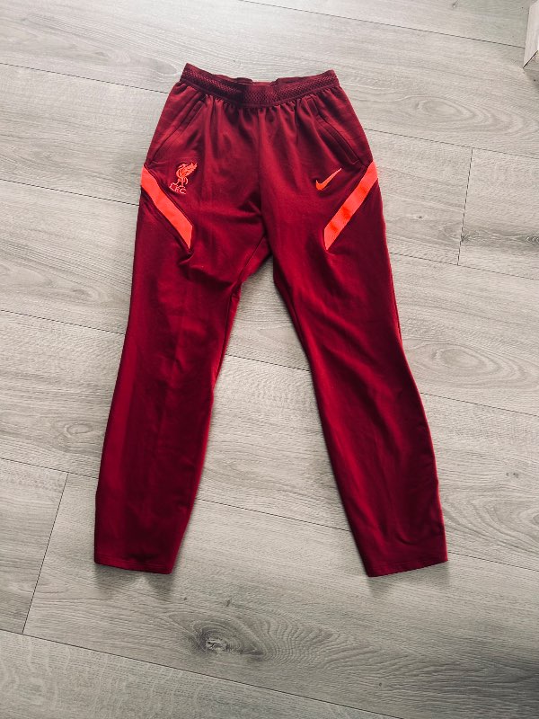 Nike LFC barna