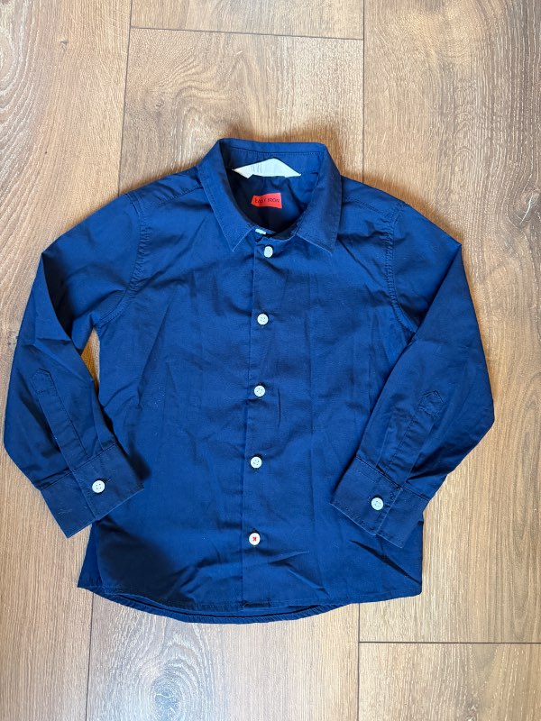 Skyrta blá H&M ( nánast ónotuð)