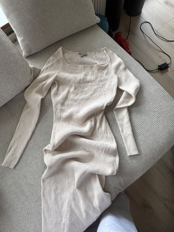 Beige kjoll