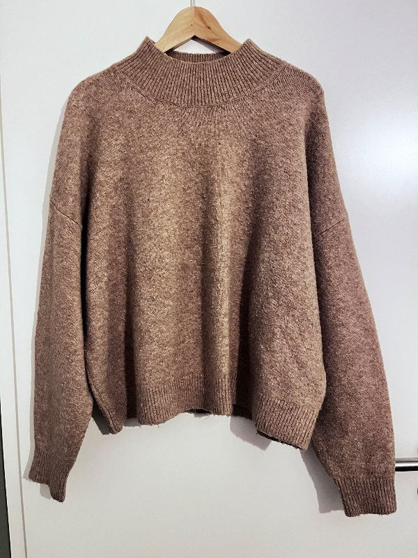 H&M peysa ljósbrún