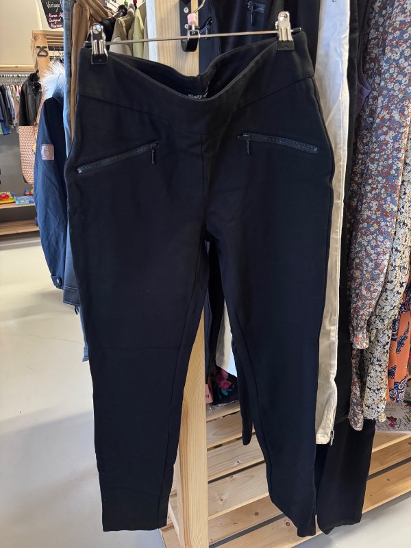 Hilary Radley stretch buxur